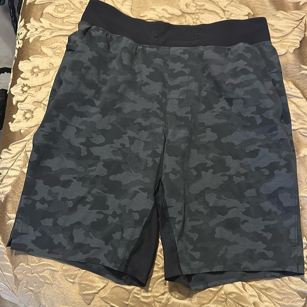 Lululemon men’s shorts